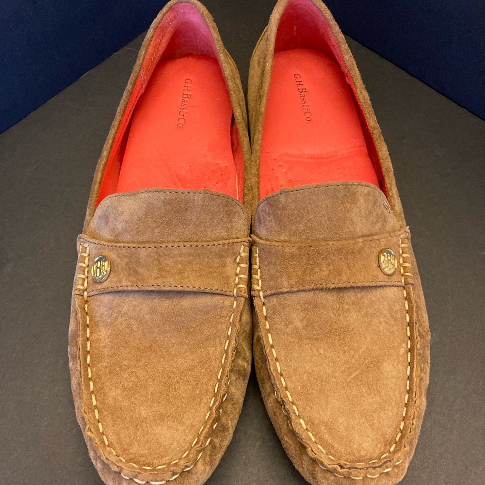 G.H. Bass & Co. Tan Suede Women’s “Bentley” Slip On 10M